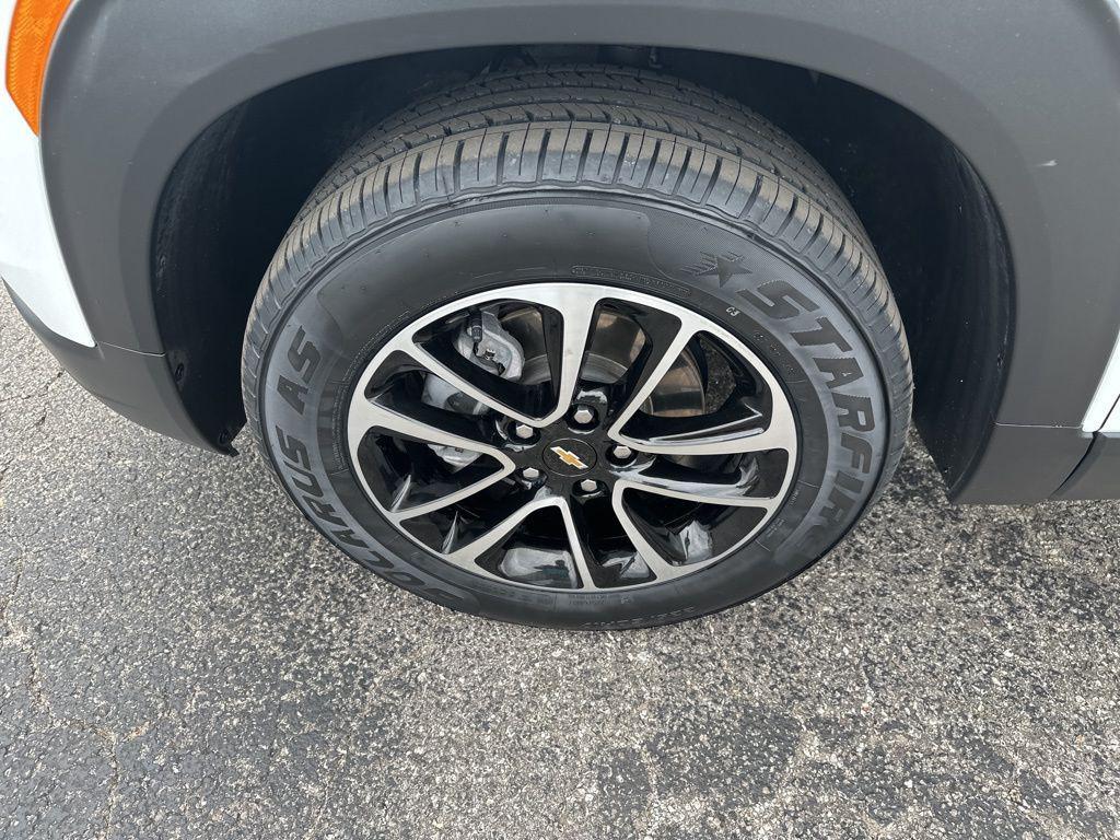 used 2024 Chevrolet TrailBlazer car, priced at $23,988