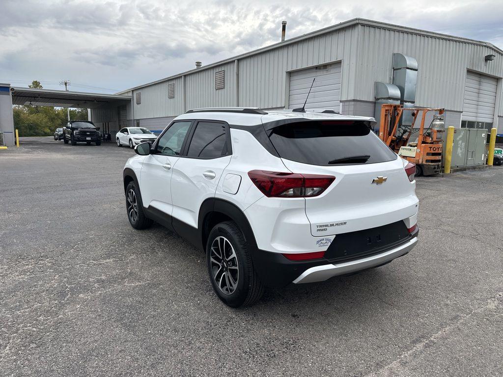 used 2024 Chevrolet TrailBlazer car, priced at $23,988