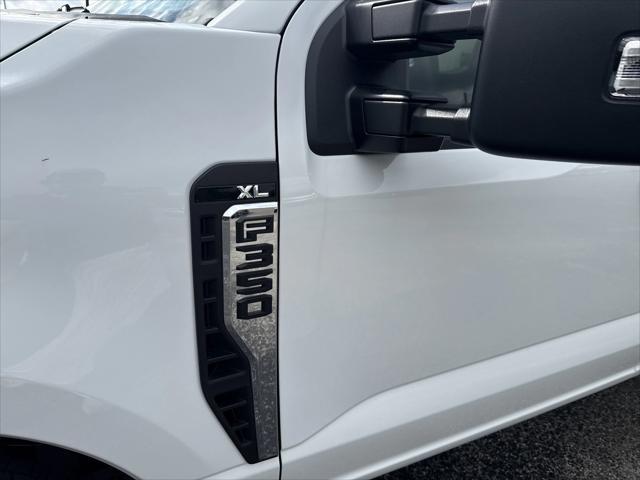 new 2025 Ford F-350 car, priced at $54,104