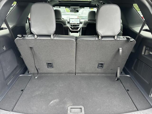 new 2025 Ford Explorer car, priced at $55,063