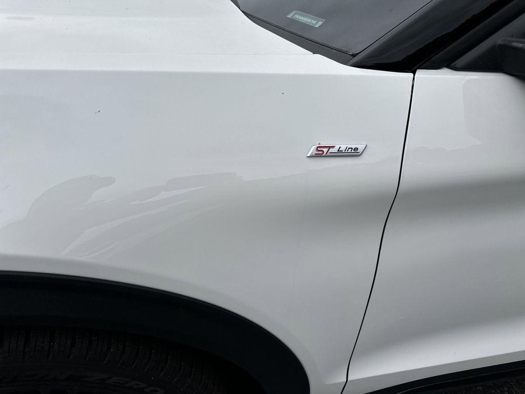 new 2025 Ford Explorer car, priced at $53,951