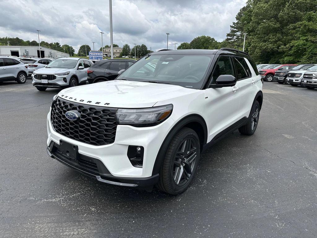 new 2025 Ford Explorer car, priced at $53,951