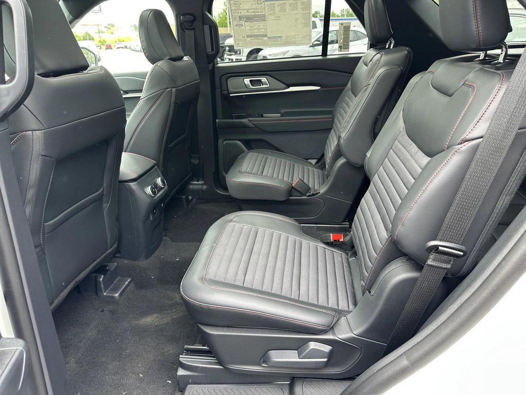 new 2025 Ford Explorer car, priced at $53,951