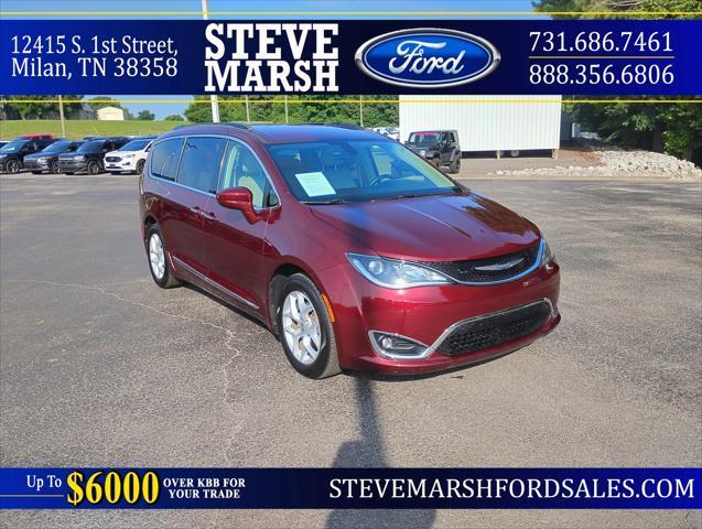 used 2017 Chrysler Pacifica car, priced at $15,982