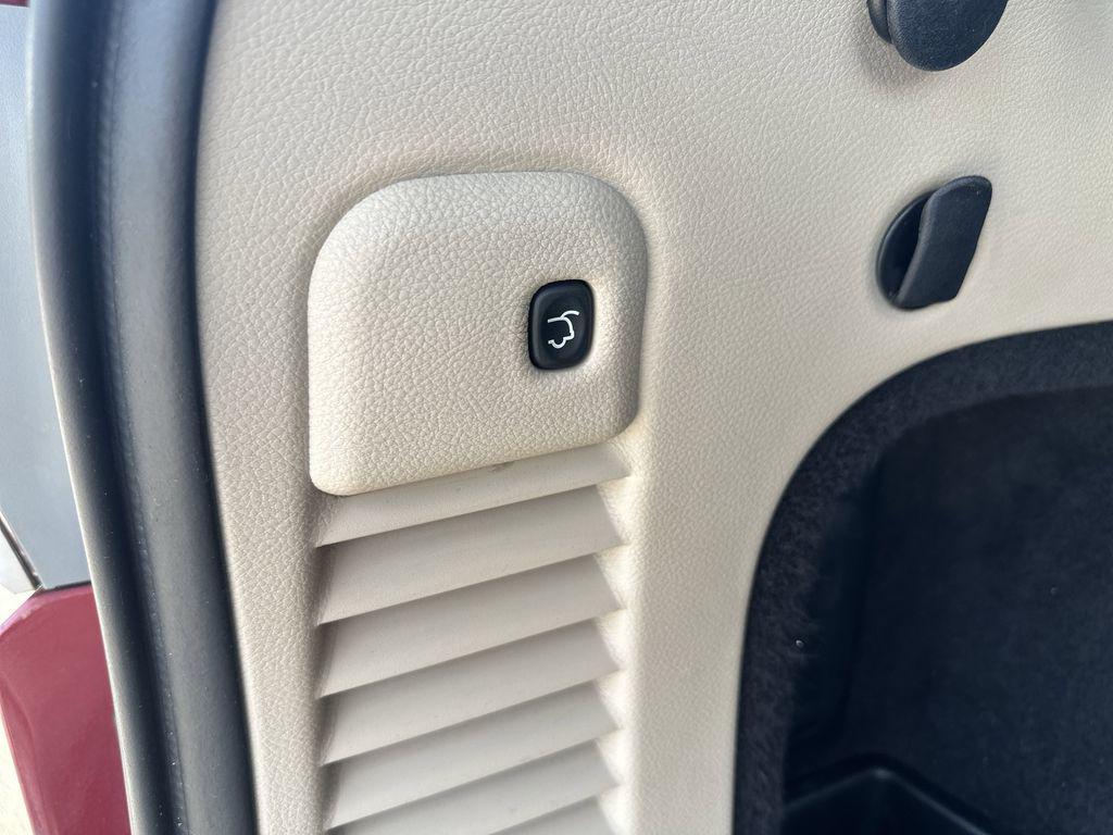 used 2015 Jeep Grand Cherokee car, priced at $12,982