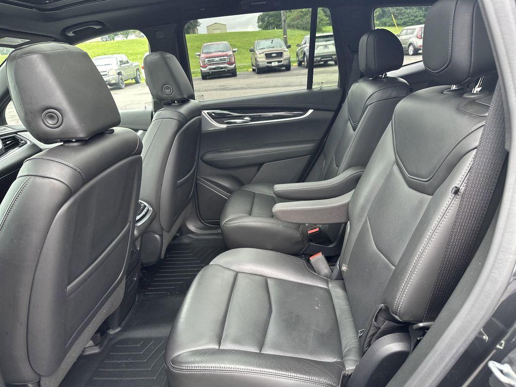 used 2020 Cadillac XT6 car, priced at $25,888