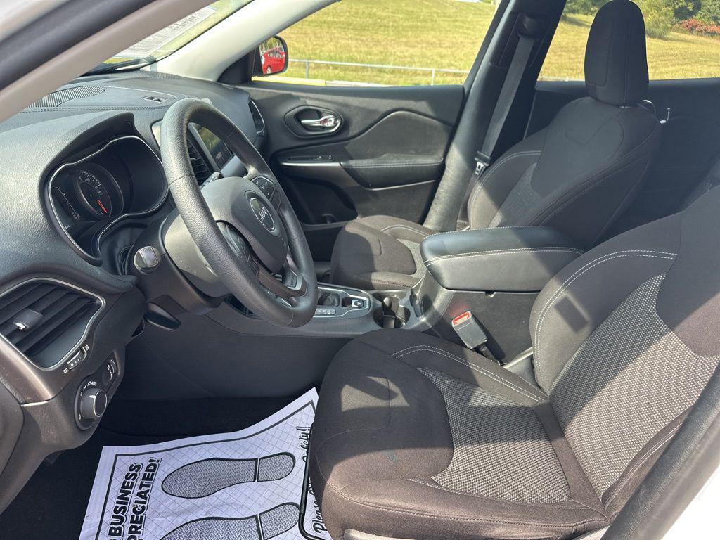 used 2020 Jeep Cherokee car, priced at $17,975