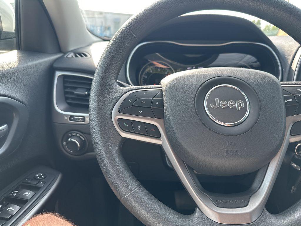 used 2020 Jeep Cherokee car, priced at $17,975