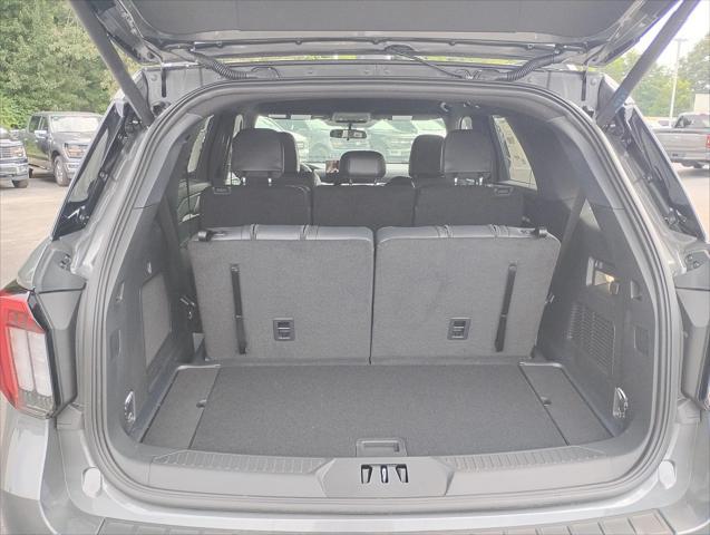 new 2025 Ford Explorer car, priced at $44,501