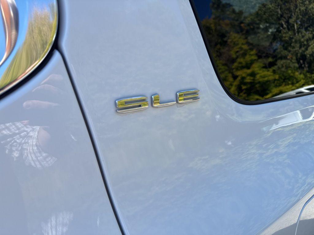 used 2023 GMC Acadia car, priced at $29,988