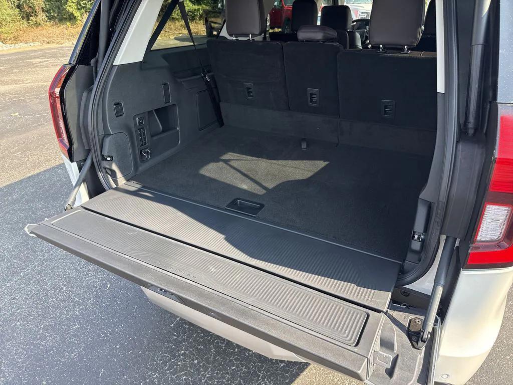 new 2025 Ford Expedition Max car, priced at $90,719
