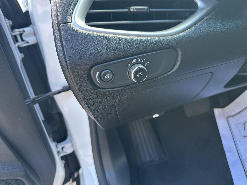 used 2024 Chevrolet Malibu car, priced at $20,888