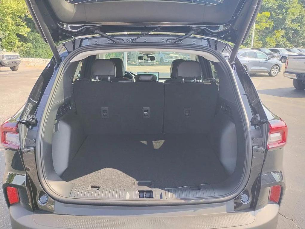 new 2025 Ford Escape PHEV car, priced at $40,516