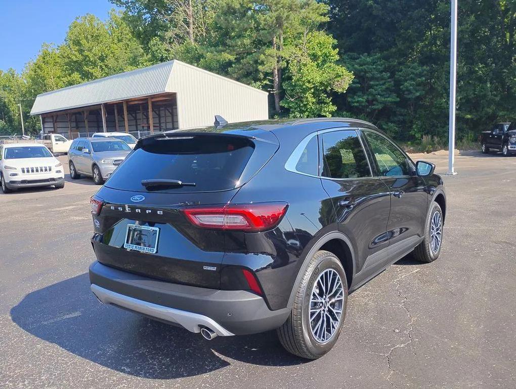 new 2025 Ford Escape PHEV car, priced at $40,516