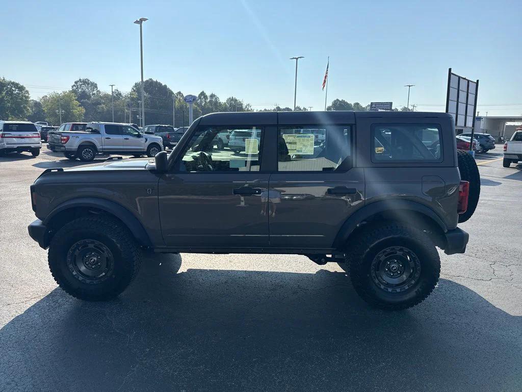 new 2025 Ford Bronco car, priced at $49,300