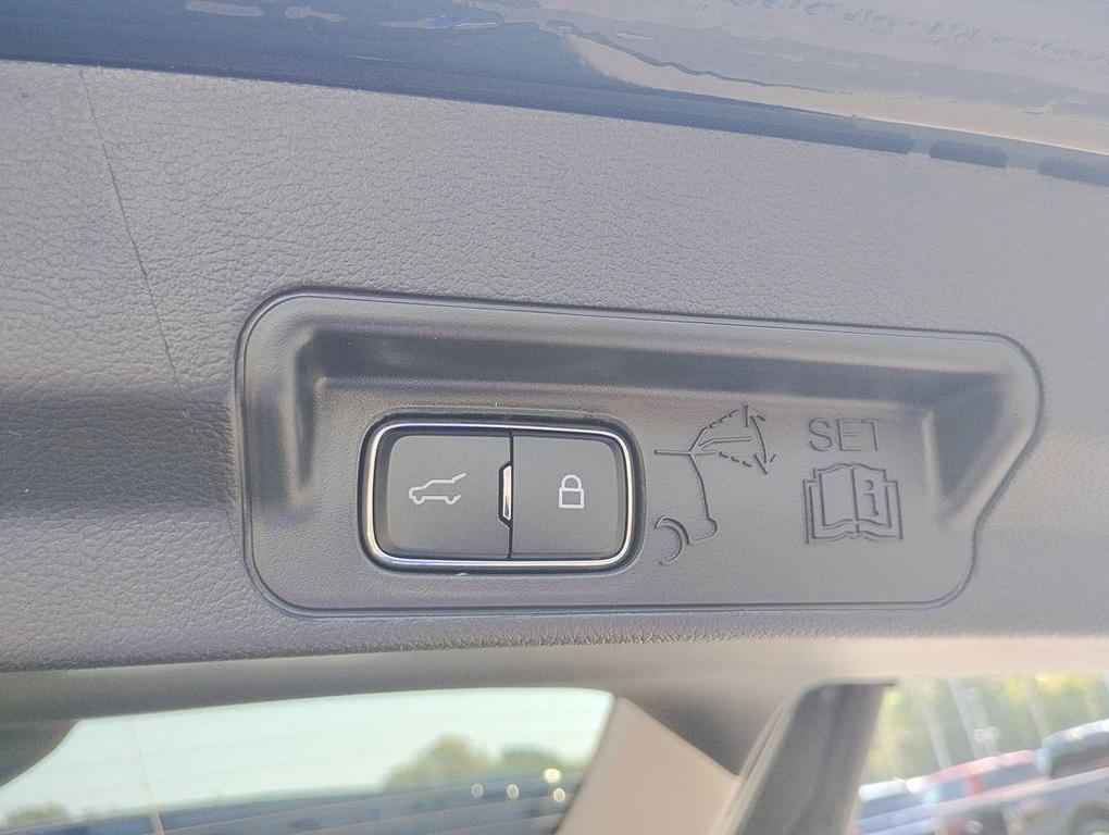 new 2025 Ford Explorer car, priced at $42,260