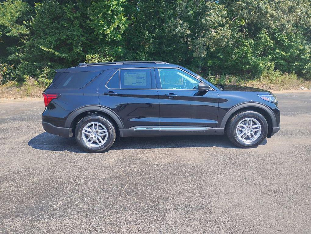 new 2025 Ford Explorer car, priced at $42,260