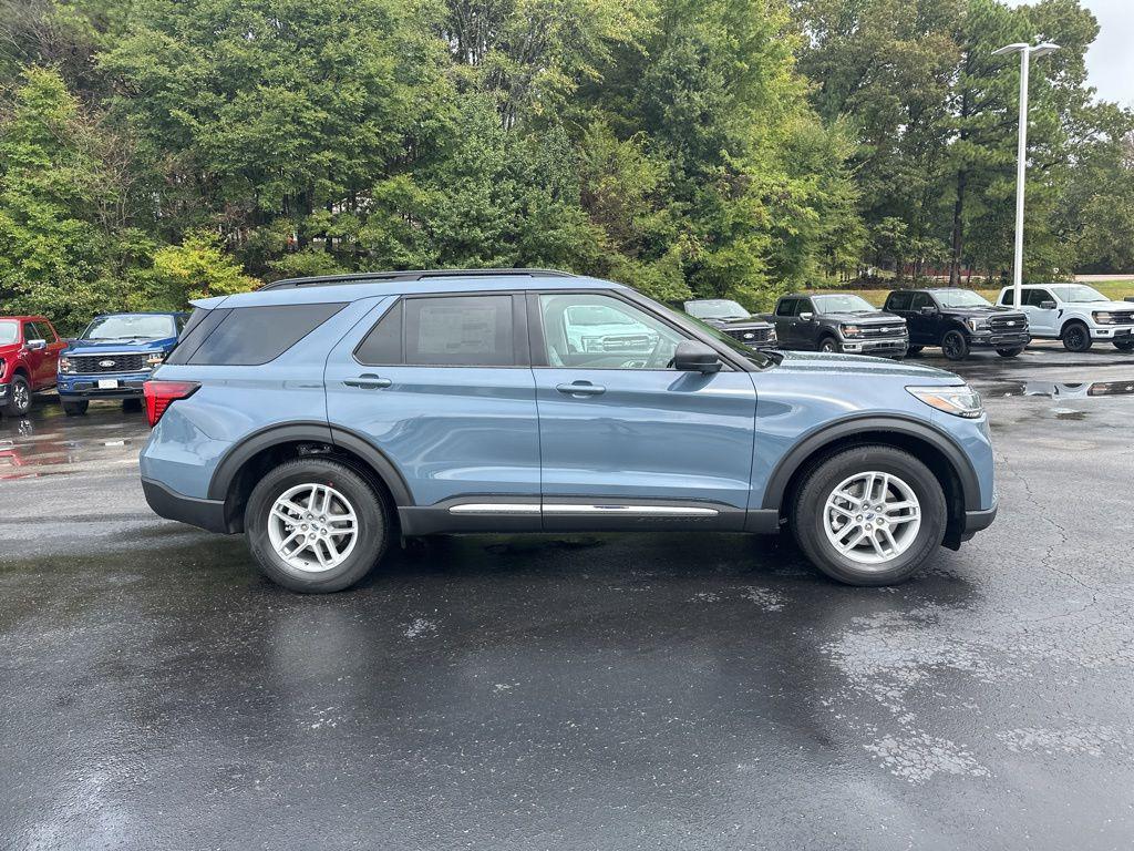 new 2025 Ford Explorer car, priced at $42,857