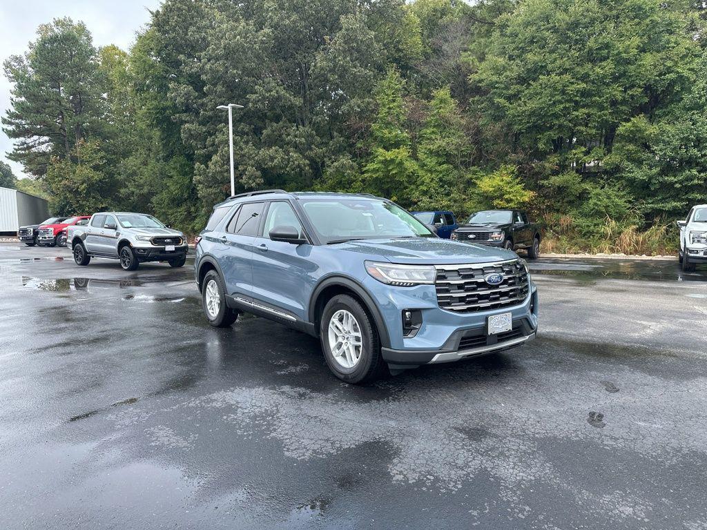 new 2025 Ford Explorer car, priced at $42,857