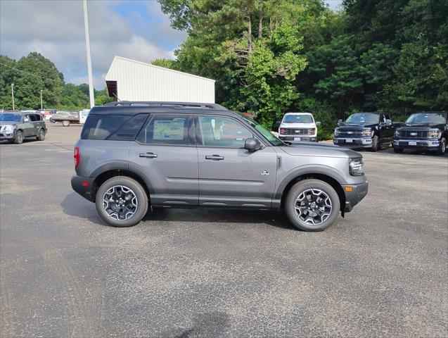 new 2025 Ford Bronco Sport car, priced at $37,492
