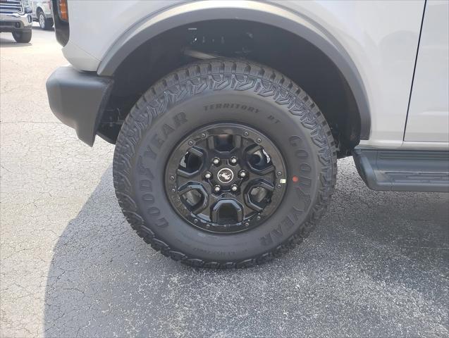 new 2025 Ford Bronco car, priced at $60,873