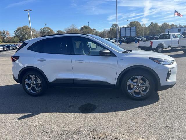 new 2025 Ford Escape car, priced at $33,390