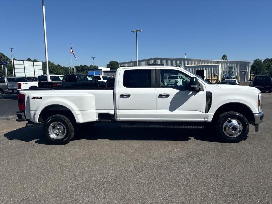 new 2024 Ford F-350 car, priced at $58,642