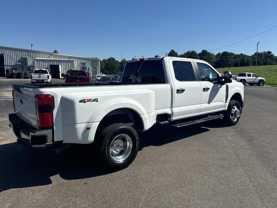 new 2024 Ford F-350 car, priced at $58,642