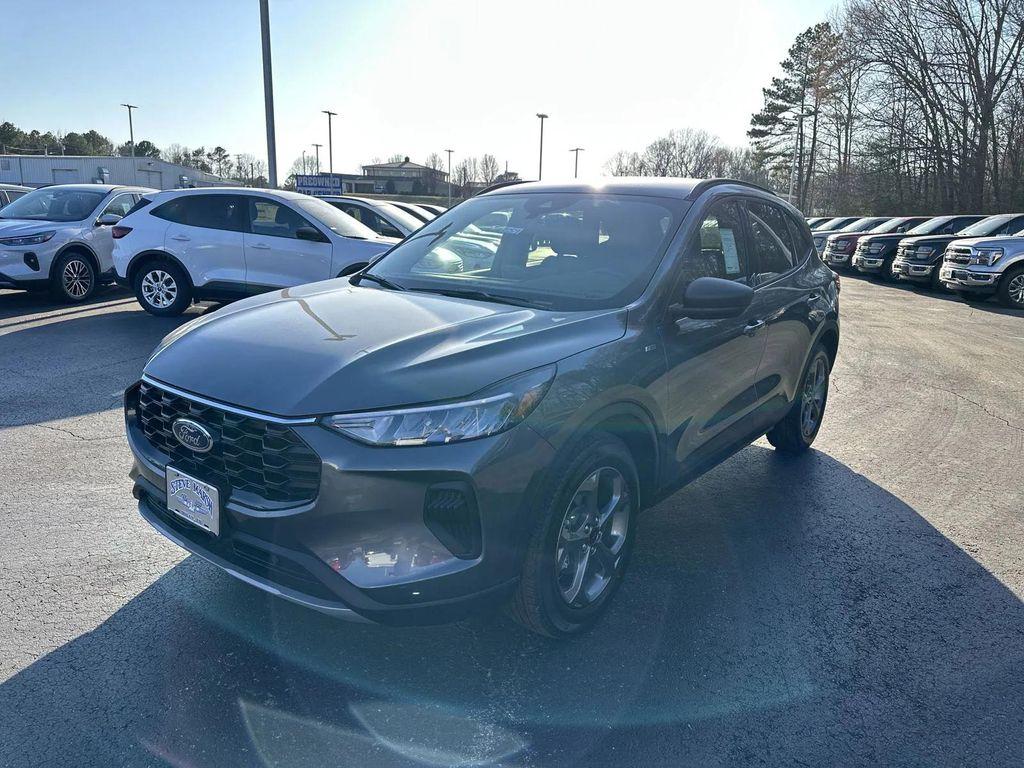 new 2025 Ford Escape car, priced at $32,049