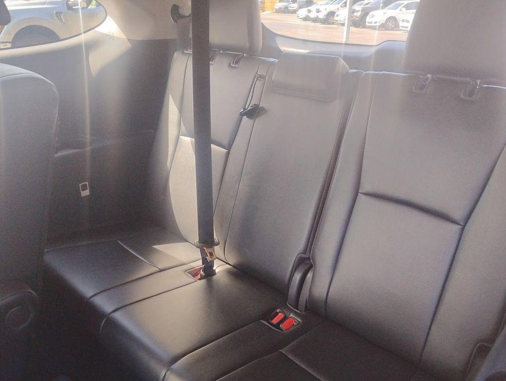 used 2021 Toyota Highlander car, priced at $25,988