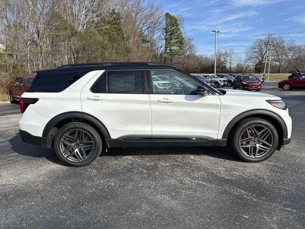 new 2025 Ford Explorer car, priced at $58,645