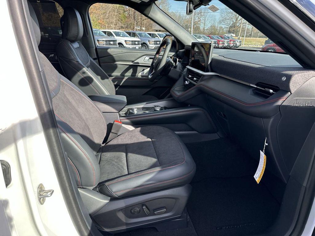 new 2025 Ford Explorer car, priced at $58,645