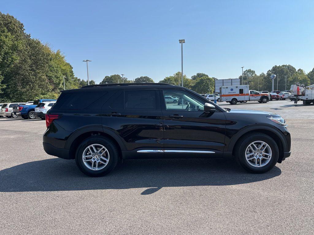 new 2025 Ford Explorer car, priced at $42,676