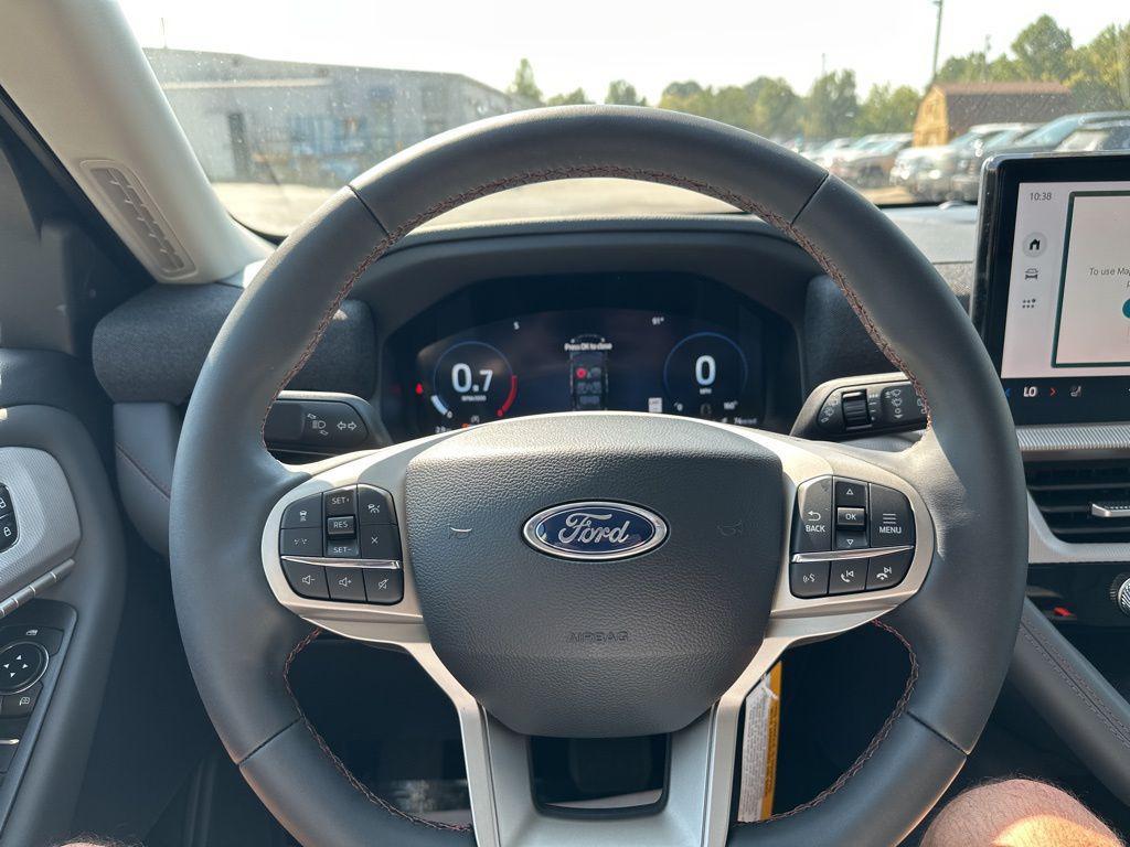 new 2025 Ford Explorer car, priced at $42,676