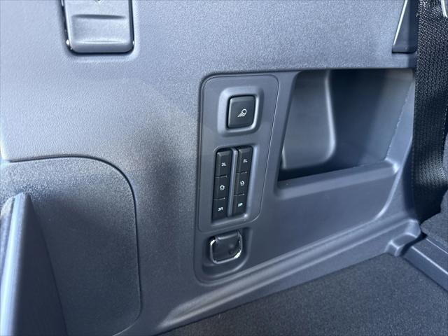 new 2025 Ford Expedition car, priced at $84,564