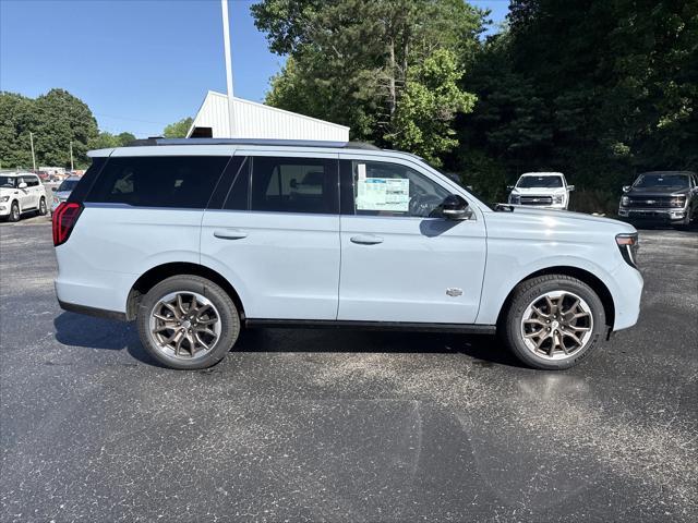 new 2025 Ford Expedition car, priced at $84,564