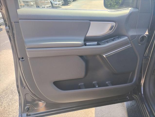 new 2025 Ford Expedition car, priced at $70,489