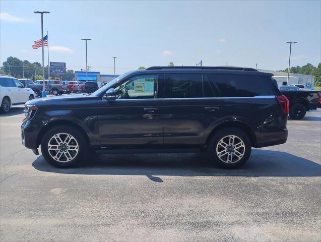 new 2025 Ford Expedition car, priced at $70,489
