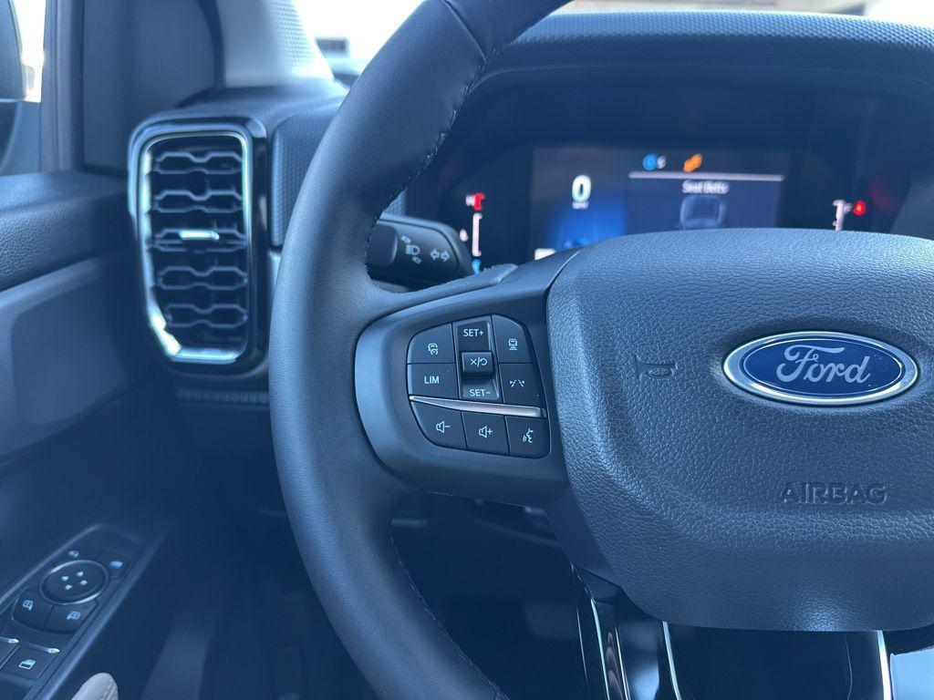 new 2025 Ford Ranger car, priced at $40,587