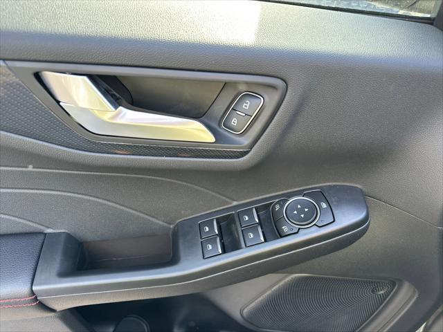 new 2025 Ford Escape car, priced at $31,970