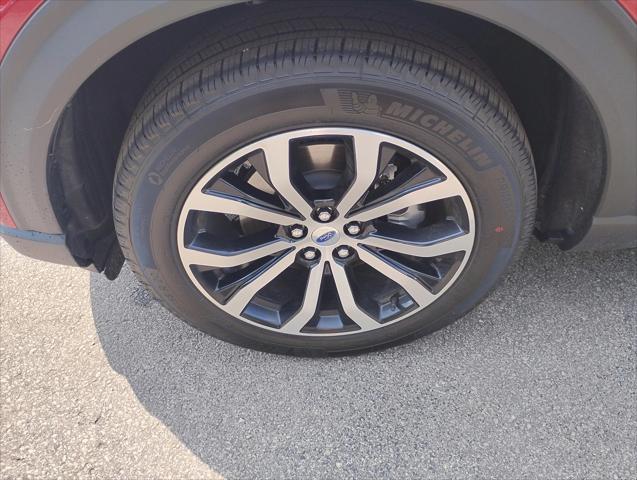 new 2025 Ford Explorer car, priced at $45,872