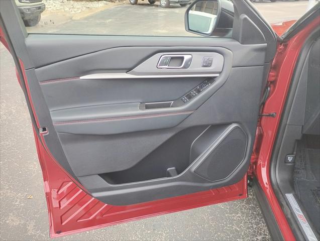 new 2025 Ford Explorer car, priced at $47,337
