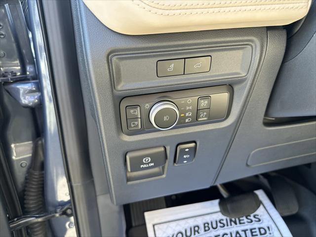 used 2022 Ford Expedition car, priced at $53,888
