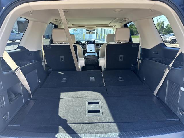 used 2022 Ford Expedition car, priced at $53,888