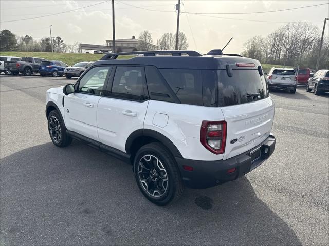 new 2025 Ford Bronco Sport car, priced at $37,982