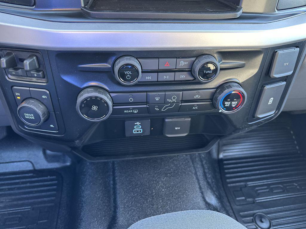 new 2025 Ford F-250 car, priced at $51,926