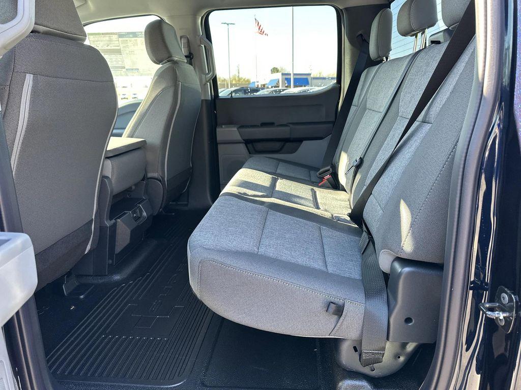 new 2025 Ford F-250 car, priced at $51,926