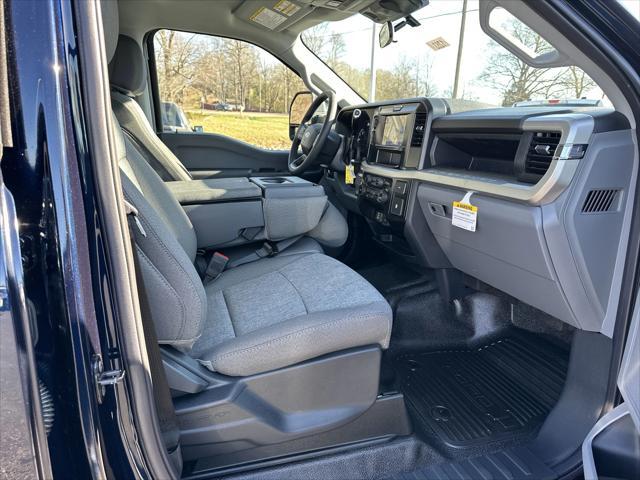 new 2025 Ford F-250 car, priced at $52,996