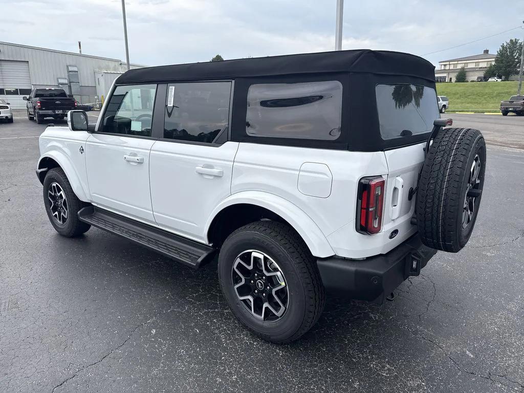 new 2025 Ford Bronco car, priced at $51,837