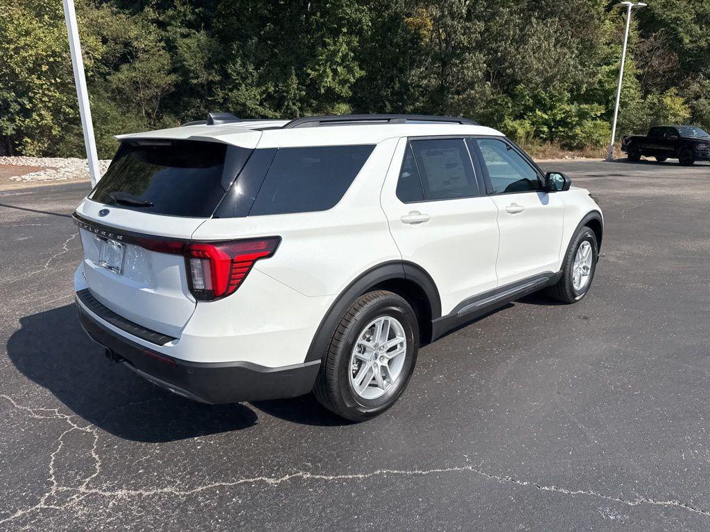 new 2025 Ford Explorer car, priced at $43,584